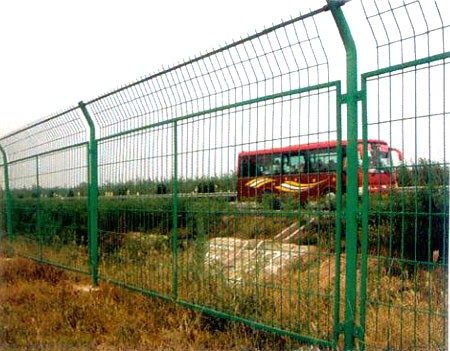供应公路护栏网